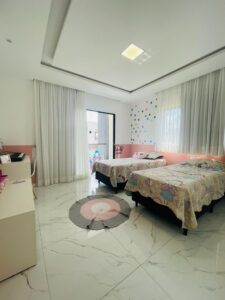 65f6ffd0-cae9-4d69-b043-14154fc3ecf7